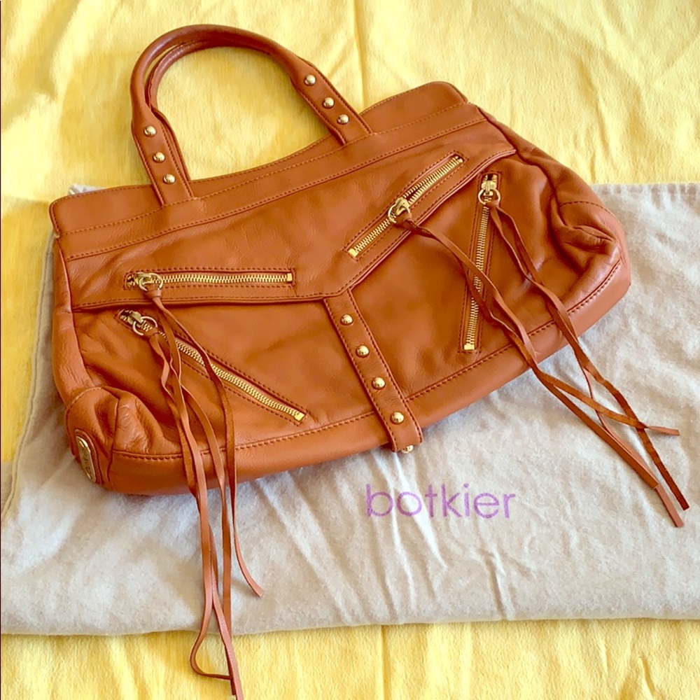 Impeccable Botkier Trigger Satchel in tan leather